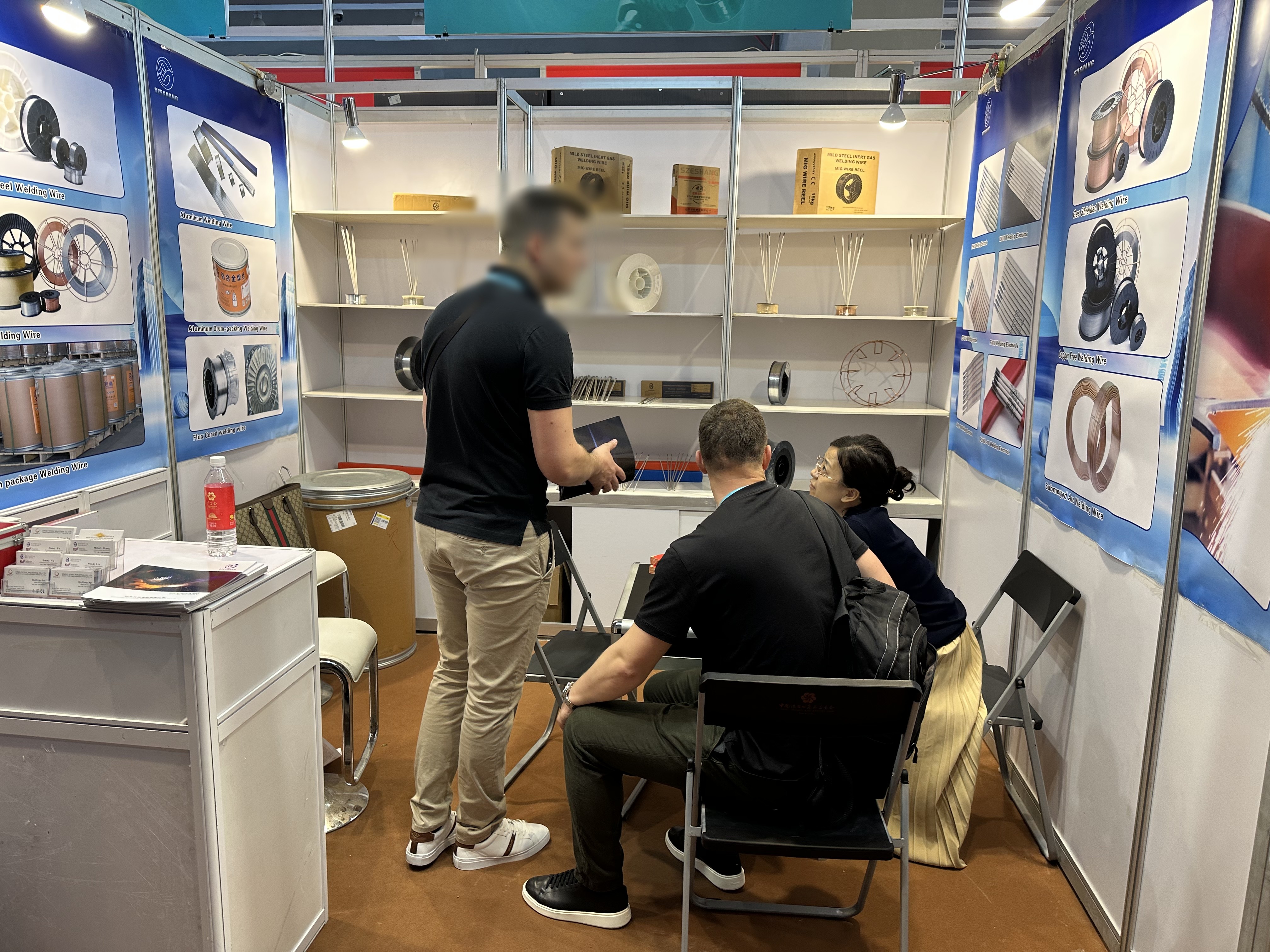 Szeshang en la Feria de Cant&oacute;n